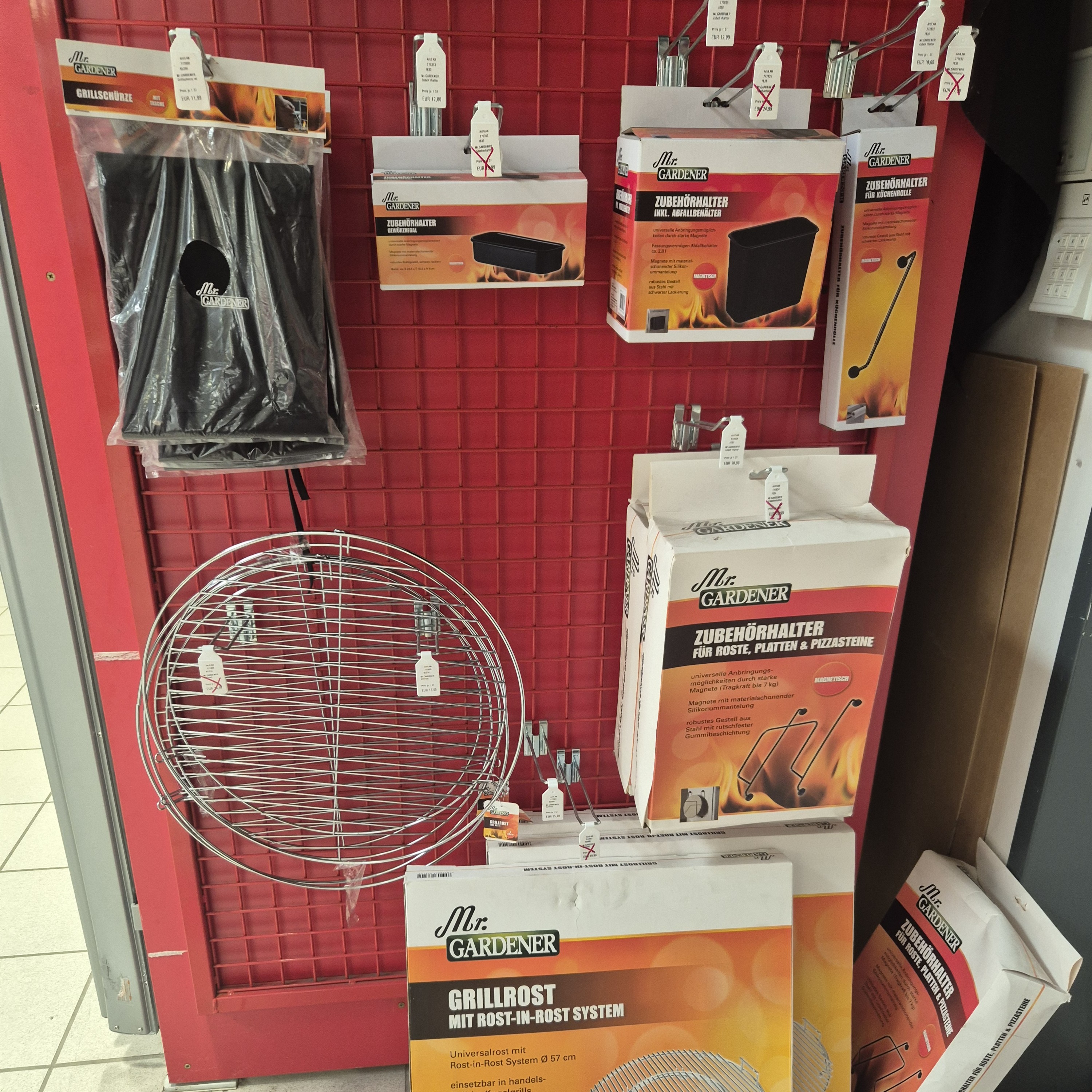 Grillzubehör im Angebot bei Lüchau in Uetersen