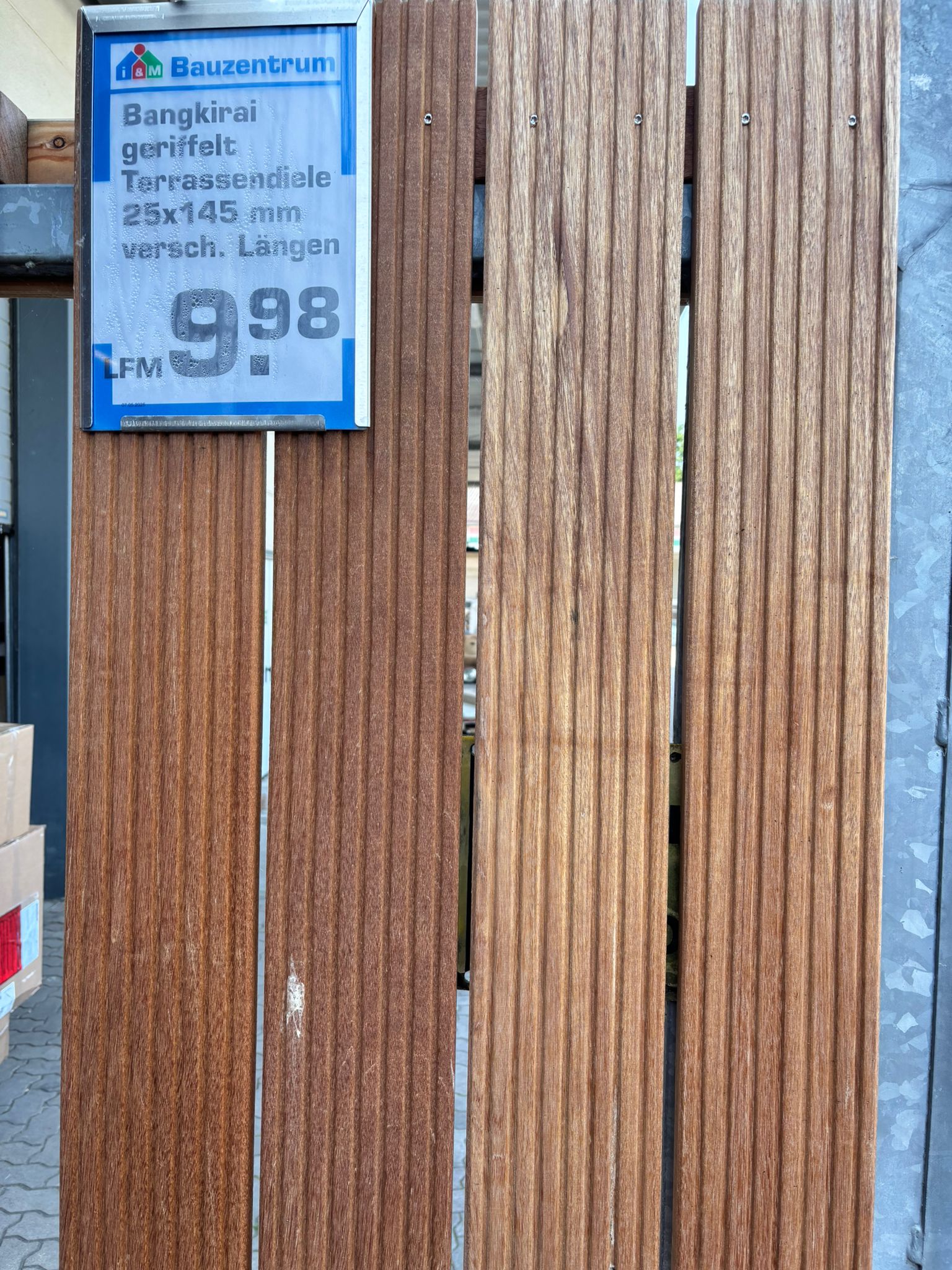 Bangkirai geriffelt Terassendiele